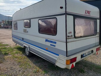 Karavan s předstanem - 9