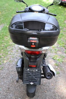 Suzuki Sixteen 150i - 9