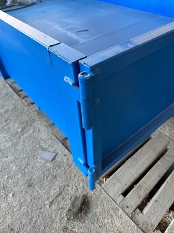 AVIA hákový kontejner na suť, šrot, stavební materiál - 9