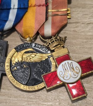 Exkluzivní španělská lišta - Blau Division - 9