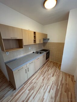 Pronájem Bytu 3+1 Břeclav, ul. Fintajslova - 9