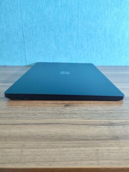 Microsoft Surface Laptop 5 15" | Core i7 • 32 GB • 1 TB SSD - 9