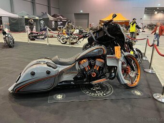 Indian Roadmaster Elite - 9