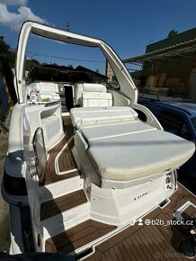 Kajutova lod´ Regal 28 Express. 2012 rok - 9