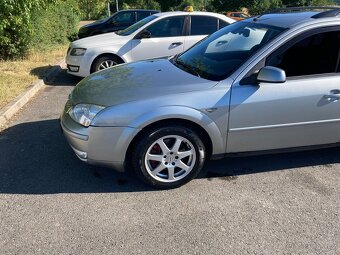 Ford Mondeo rok 2005 2.0 96kw automat - 9