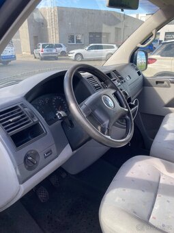 VW TRANSPORTER T5 1.9TDI BEZ DPF 9 MÍST R.V.2004 - 9
