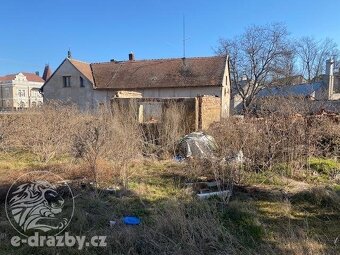 Rodinný dům se zahradou, obec Hrochův Týnec, okr. Chrudim - 9