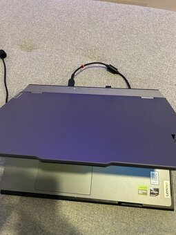 Nadupaný herní notebook lenovo log - 9