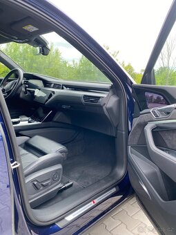 Audi e-tron 55 2020 Sportback S-line 300 kW QUATTRO - 9