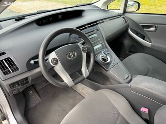 Prius Hybrid - 9