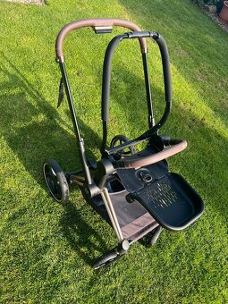 Cybex Priam 4.0 - 9