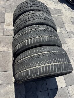 Zimní pneumatiky 2x275/40R22 - 2x315/35R22 - 9