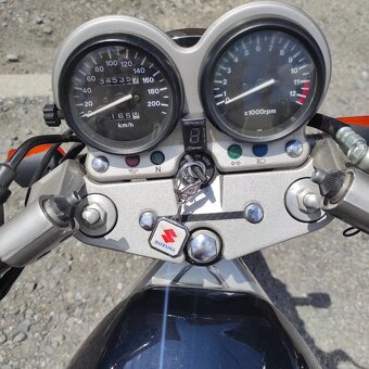 Suzuki GS 500e - 9