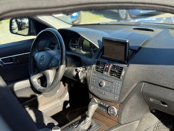 Mercedes-Benz C230 V6 150kw AUTOMAT / NAVI / ALU / - 9