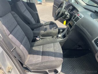 PEUGEOT 307 SW PANOARAMA 2.0 HDI 66KW 7 Míst 2004 - 9
