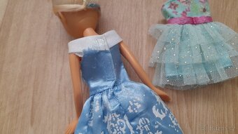 02 - Panenka "BARBIE" + náhradní šaty - 9