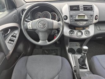 Toyota RAV4,2.2D-4D,100KW,4x4,NEMÁ DPF,BEZ KOROZE,R.V.2007 - 9