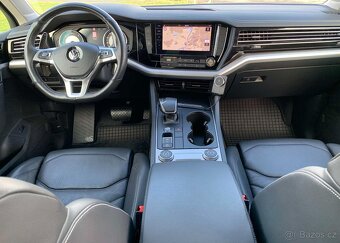 VW Touareg 3.0 TDi 210 kW/DSG/4Motion/Vzduch/Tažné - 9