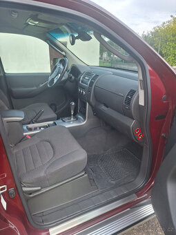 Nissan Pathfinder 2,5 DCI - 9