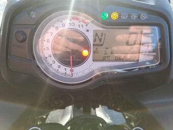 Suzuki dl v-strom 650 - 9