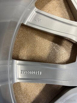 Originální alu kola Modus, Škoda Superb 3, 5x112 r18 - 9