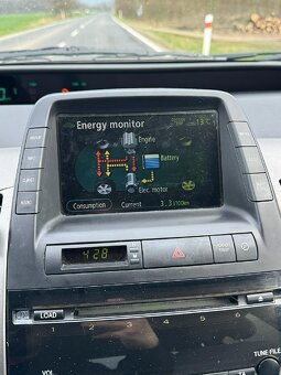 Prodám Toyota Prius II. generace Hybrid 1.5 - 9