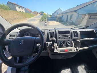 Peugeot Boxer 3,0 TDI ,L3H2 6 míst - 9