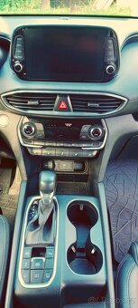 Hyundai Santa Fe 2.2 CRDi 4x4 DSG; r.v. 2019 - 9