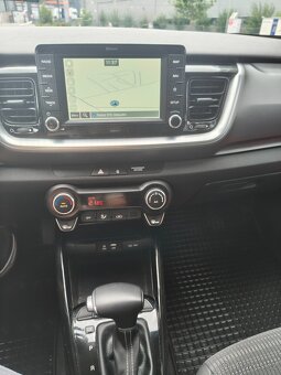 Kia Stonic - 9
