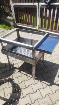 Gril na  makrely, klobásy ,špíz - 9