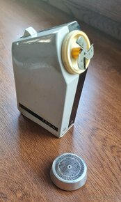 Bateriový holicí strojek ITES - 9