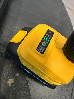 Aku vrtačka / šroubovák (1066) - 9