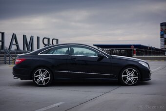 Mercedes-Benz E-Coupe 250 CGI 2012 - 9