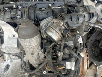 BMW 118 - kompletní motor N47 - motor, převodovka, - 9