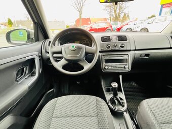ŠKODA ROOMSTER 1.2 i BENZÍN NAJETO JEN 82 TIS KM - 9