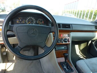 MERCEDES BENZ E 220 - 9
