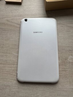 Tablet 8” Samsung Galaxy Tab 3, tablet a mobil v jednom - 9