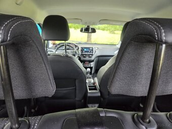 Peugeot 2008,1,2 PureTech 96 kW , r.v. 2019, benzín - 9