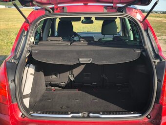 Peugeot 308 SW 1,6 e-HDi 82kW, 2012, první maj., nové v ČR - 9