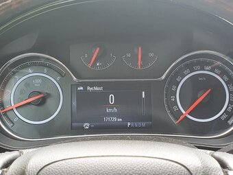 Opel Insignia - 9