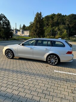 BMW 520i Touring E61, 2.0 benzín, 2008 - 9