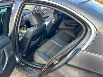 BMW E90 330i MANUÁL N52 | M paket | STK 12/27 - 9