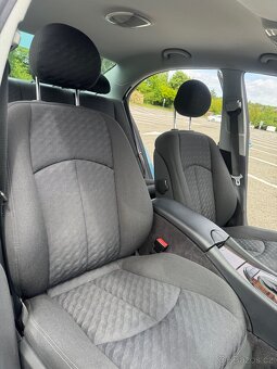 Mercedes-Benz E 270 CDi - 9