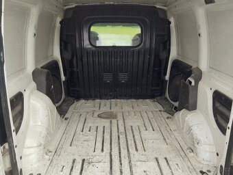 Fiat Doblo 1.4i - 9