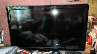 Televize Philips uhl. 100cm + set top box DVB-T2 EMOS - 9