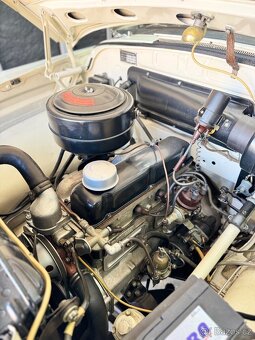 Prodám auto Volga Gaz 21 z roku 1970. Auto je v dobrém stavu - 9