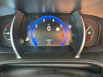 Renault Mégane IV, 1,2 97 kW - 9