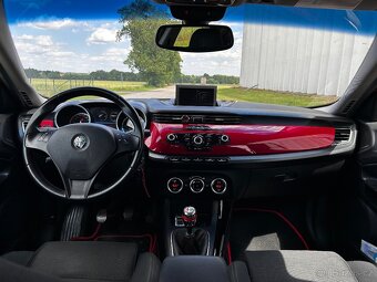 Alfa Romeo Giulietta - 9