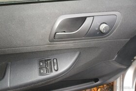 Škoda Fabia com. 1.4i/59kW, r.12/2006, Plný Servis. - 9