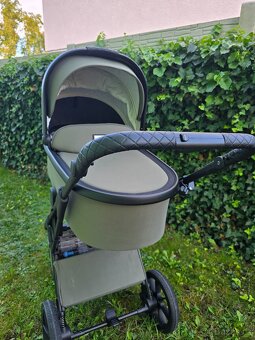 MOON PIÚ Black Matt Moss Green 2024 - 9